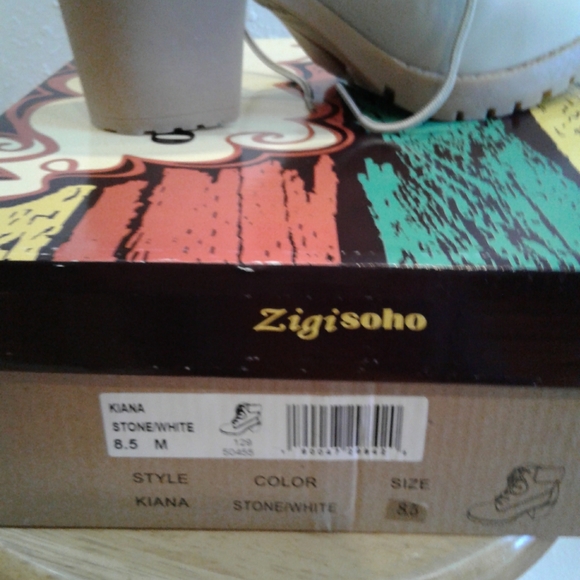 Boots - Picture 11 of 13